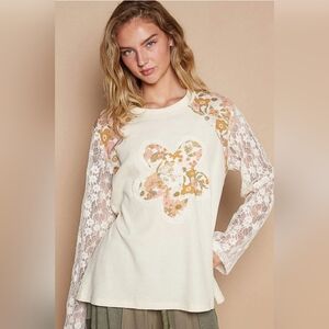NEW!!! POL Flower Patch Lace Sleeve Knit Top,Sz Large,NWT